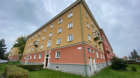 Pronájem 2 + 1, 57m2, Marxova, Havířov